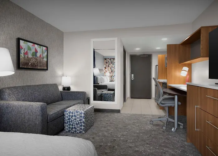 Home2 By Hilton Phoenix Hotel