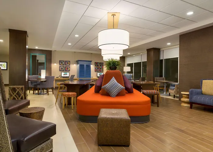 Home2 By Hilton Phoenix Hotel 3*