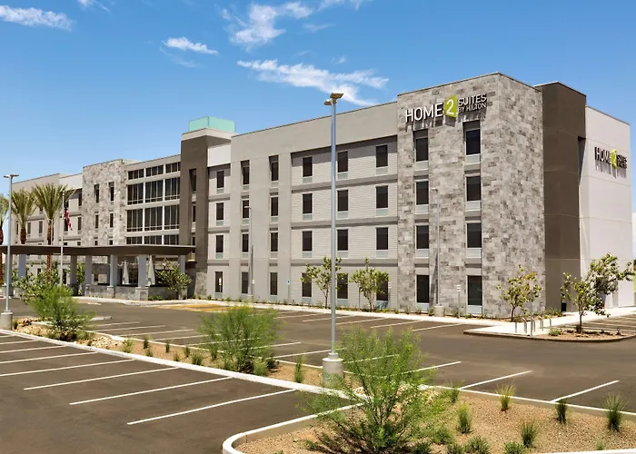 Home2 By Hilton Phoenix Hotel 3*
