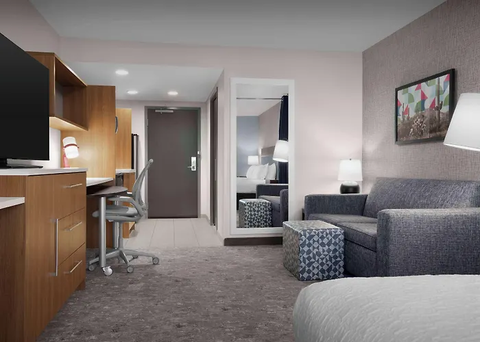 Home2 By Hilton Phoenix 3*